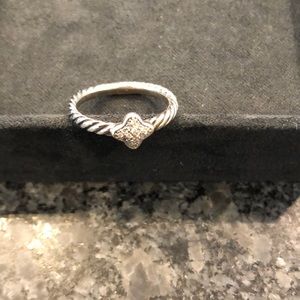 Quatrefoil David Yurman ring with diamonds